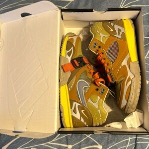 Nike air trainer size 9